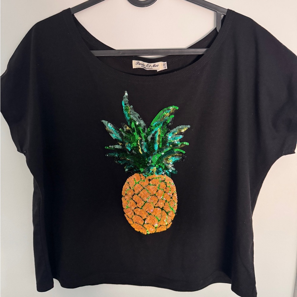 One Step Ahead Black Tee with Sequin Pineapple